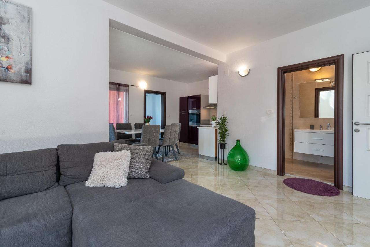 Holiday Villa Nostra Trogir Exterior photo
